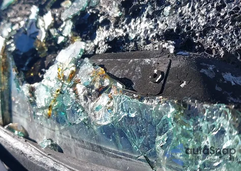 2012 GMC Yukon Xl 1500 Denali z USA, uszkodzony, nr VIN 1GKS2MEF8CR328360